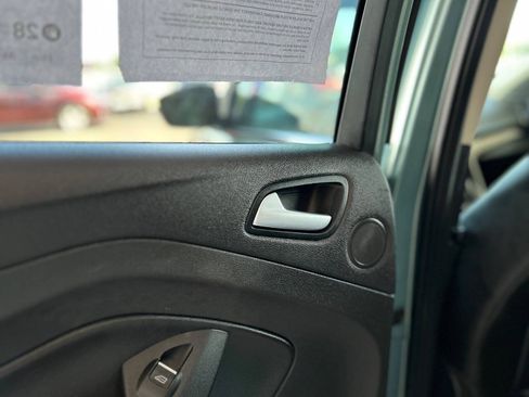 Used 2013 Ford Escape SEL FWD image 40
