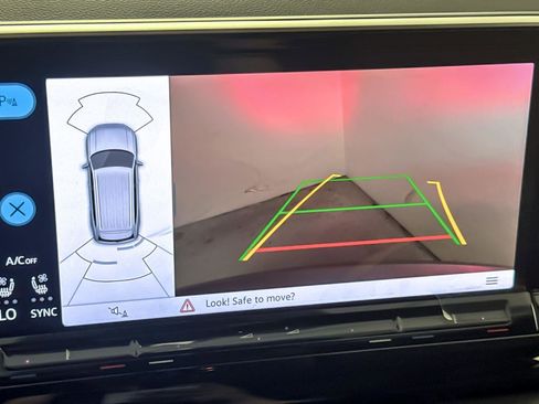 New 2026 Volkswagen Atlas SE image 19