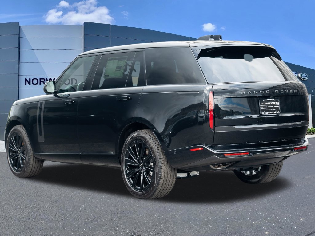 New 2027 Land Rover Range Rover Long Wheelbase SE AWD/4WD image 6