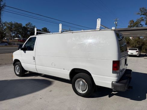 Used 2006 Ford E-250 and Econoline 250 image 3