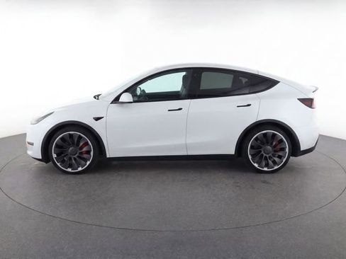 Used 2023 Tesla Model Y Performance AWD/4WD image 6
