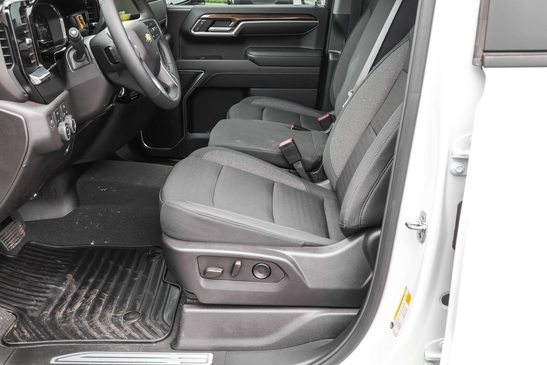 New 2025 Chevrolet Silverado 1500 LT AWD/4WD image 23