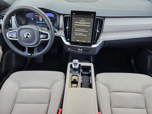 New 2026 Volvo XC90 B6 Plus w/ Protection Package Premier AWD/4WD image 22