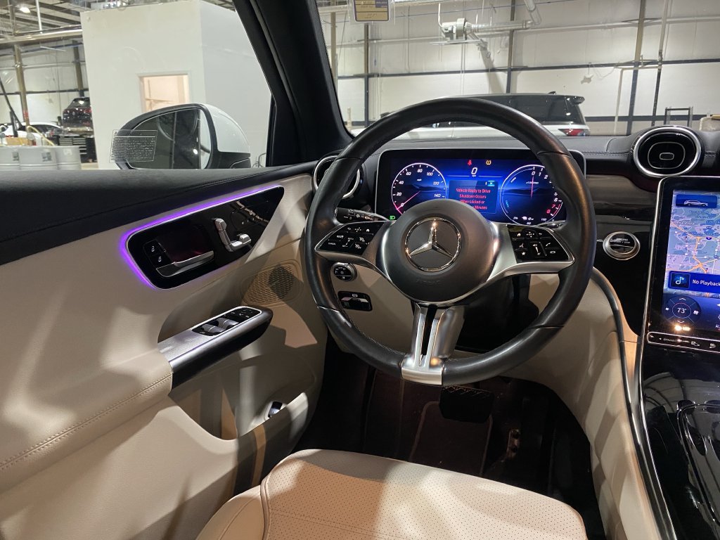 Certified 2025 Mercedes-Benz GLC 350e 4MATIC image 3