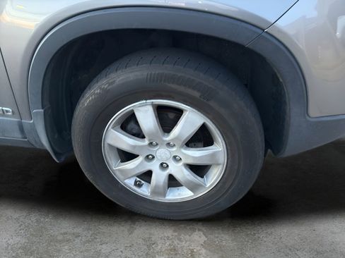 Used 2011 Kia Sorento EX w/ Premium Pkg image 10