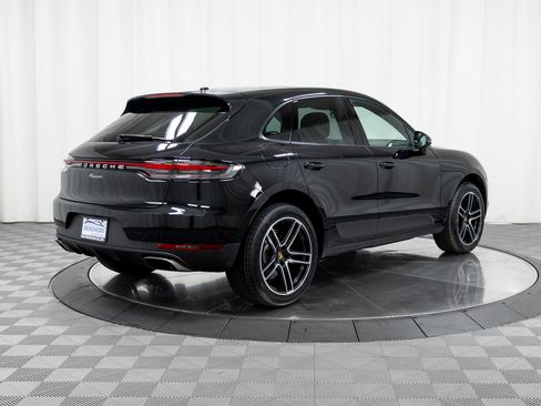 Certified 2021 Porsche Macan AWD/4WD image 7