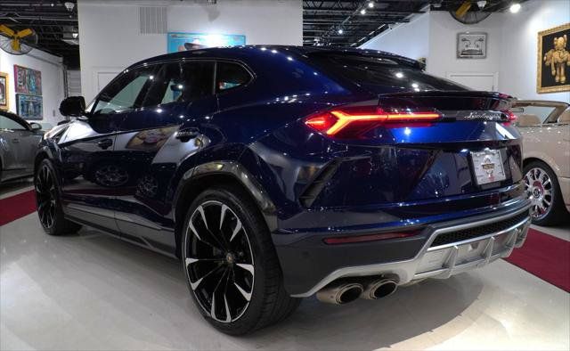 Used 2020 Lamborghini Urus AWD/4WD image 5