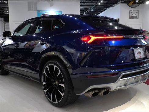 Used 2020 Lamborghini Urus AWD/4WD image 5