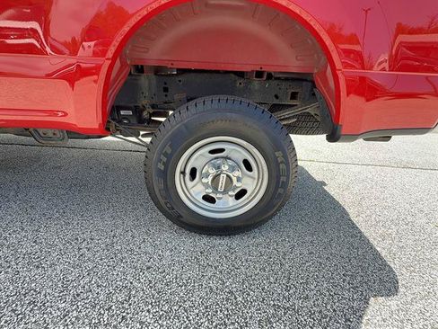 Used 2017 Ford F250 XL w/ Power Equipment Group AWD/4WD image 23