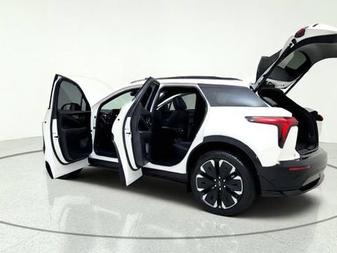 Used 2024 Chevrolet Blazer EV RS RWD image 16
