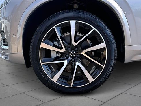 Certified 2024 Volvo XC90 B6 Plus w/ Protection Package Premier image 10