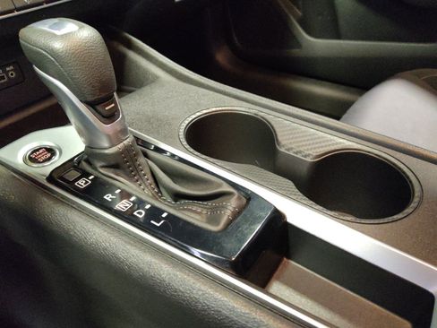 Used 2025 Nissan Altima 2.5 SV FWD image 26