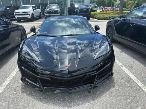 Used 2025 Chevrolet Corvette E-Ray w/ Stealth Interior Trim Package AWD/4WD image 2