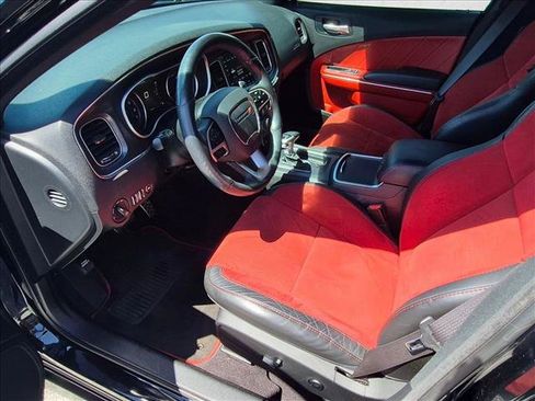 Used 2018 Dodge Charger R/T Scat Pack RWD image 12