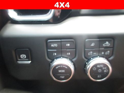 Used 2024 GMC Sierra 2500 Denali w/ Denali Reserve Package AWD/4WD image 33