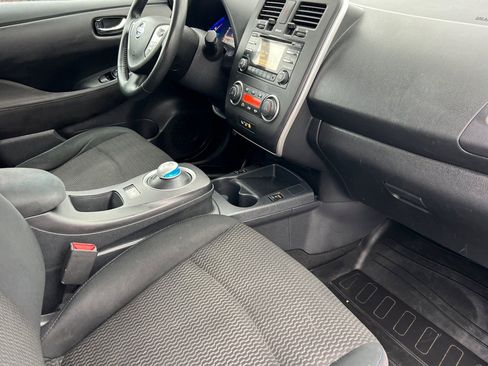 Used 2015 Nissan Leaf S w/ Charge Package image 16