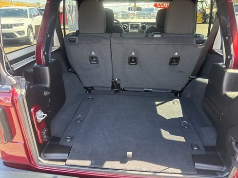 Used 2022 Jeep Wrangler Unlimited Sport AWD/4WD image 26
