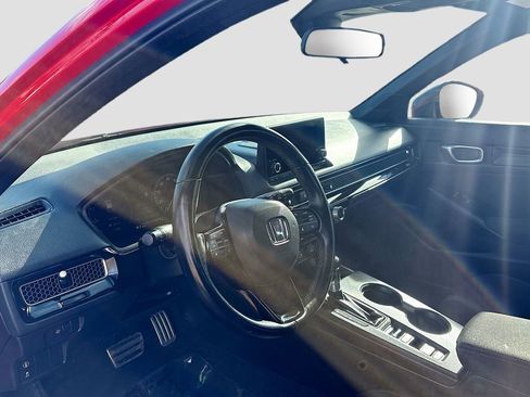 Used 2023 Honda Civic Sport image 9