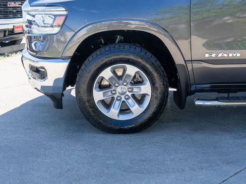 Used 2019 RAM 1500 Laramie AWD/4WD image 30