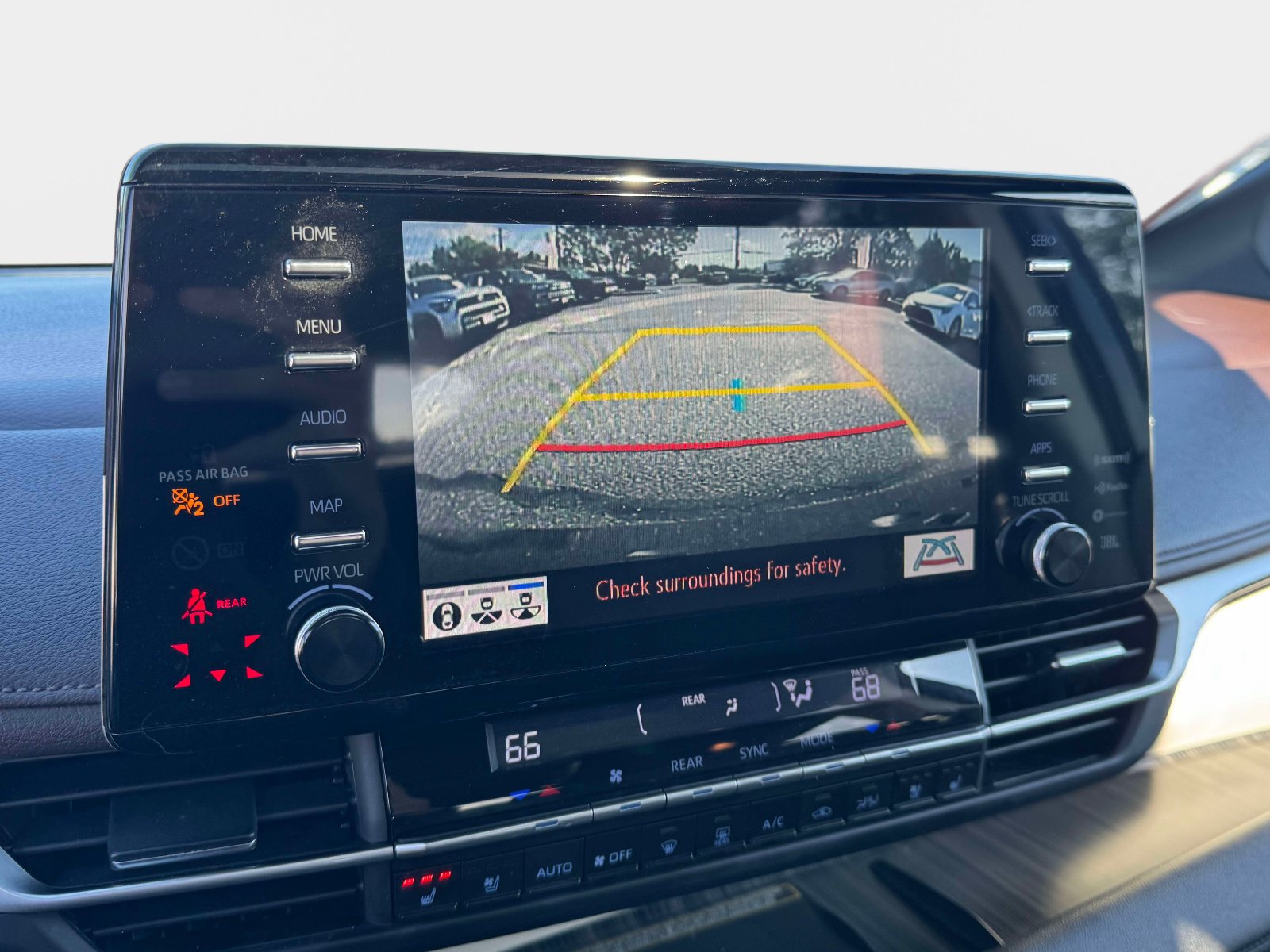 Certified 2023 Toyota Sienna Platinum AWD/4WD image 28