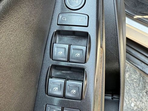 Used 2020 Chevrolet Tahoe 2WD image 10