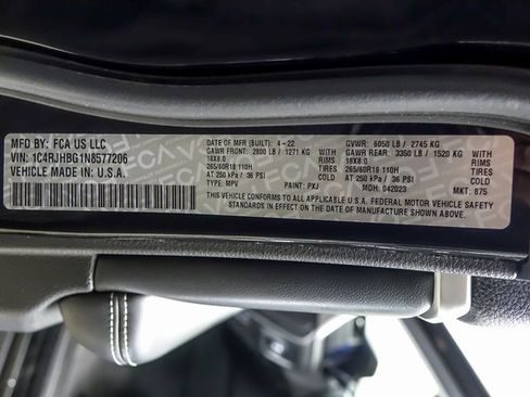 Used 2022 Jeep Grand Cherokee Limited image 32