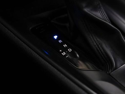 Used 2020 Toyota C-HR LE image 26