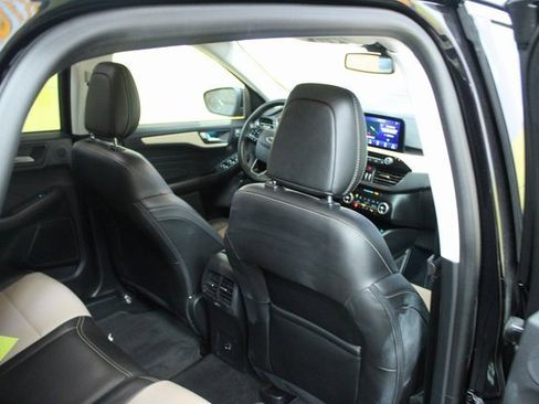 Used 2021 Ford Escape Titanium w/ Titanium Elite Package image 10