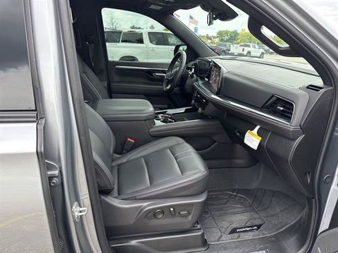 Certified 2025 Chevrolet Tahoe RST w/ Comfort Package AWD/4WD image 18