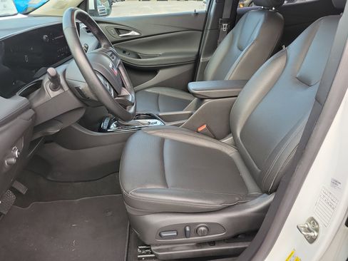 Used 2024 Buick Encore GX Sport Touring w/ Comfort Package image 14