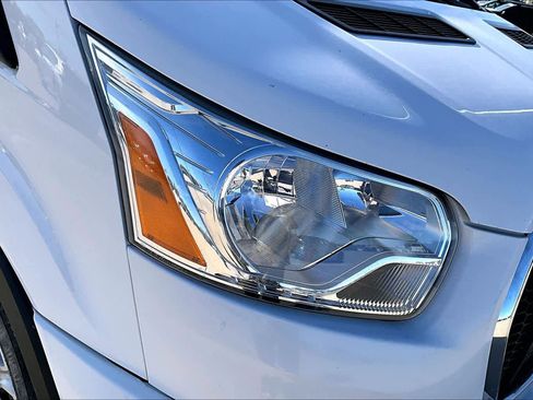 Used 2022 Ford Transit 350 XLT image 26