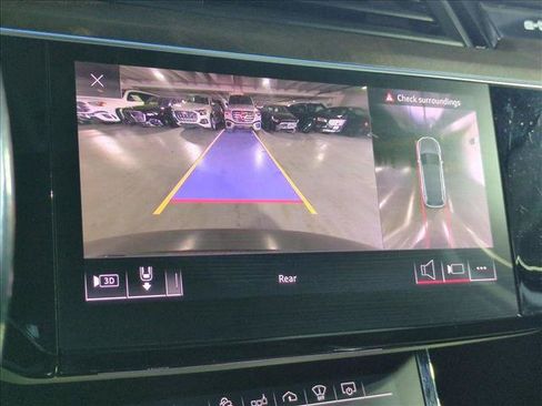 Used 2019 Audi e-tron Prestige w/ Prestige Package AWD/4WD image 14