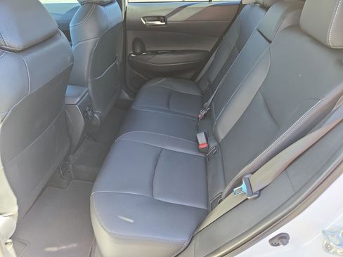 Used 2022 Toyota Corolla Cross XLE w/ Convenience Package image 17