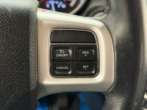 Used 2019 Dodge Journey SE w/ Connectivity Group FWD image 24