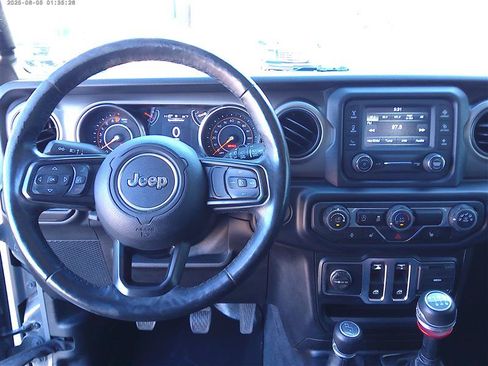 Used 2019 Jeep Wrangler Sport w/ Quick Order Package 23S AWD/4WD image 10