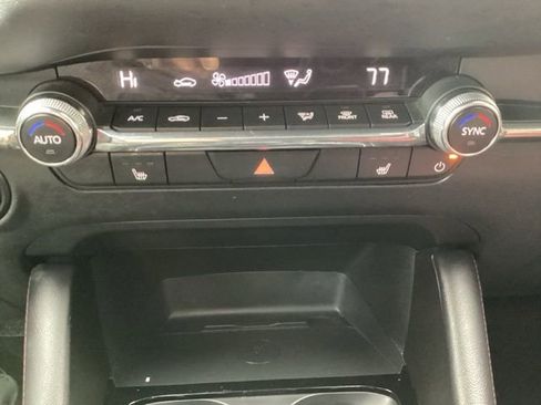 Used 2024 MAZDA MAZDA3 s image 21