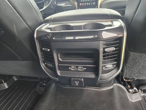 Used 2019 RAM 2500 Laramie w/ Night Edition AWD/4WD image 31