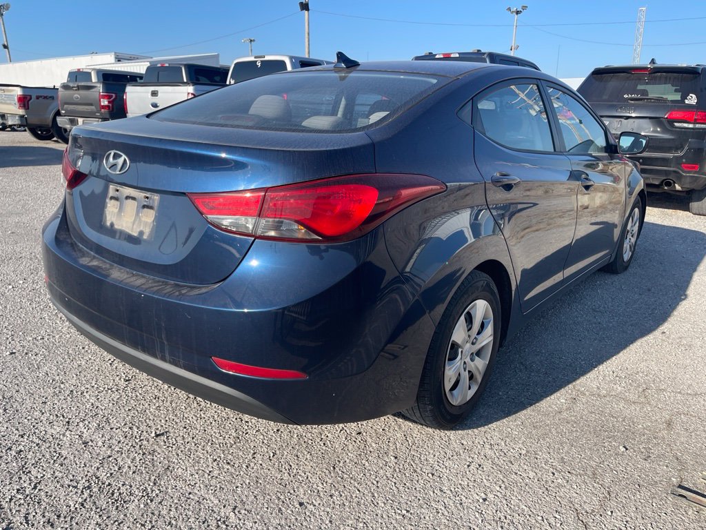 Used 2016 Hyundai Elantra SE FWD image 4