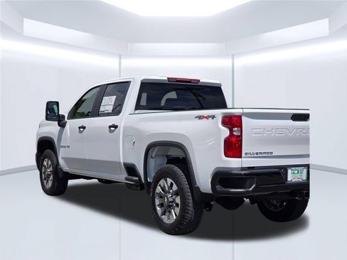New 2026 Chevrolet Silverado 2500 Custom w/ Custom Value Package AWD/4WD image 41