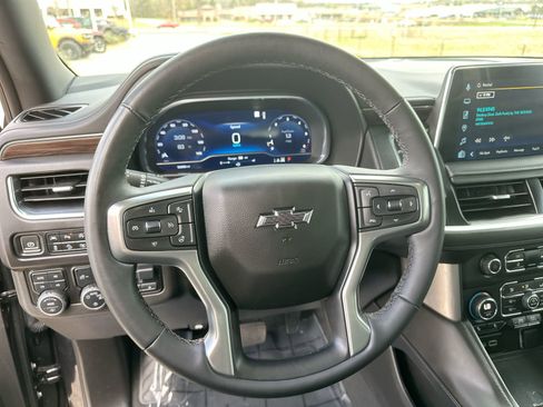 Used 2023 Chevrolet Tahoe Z71 w/ Z71 Off-Road Package image 14