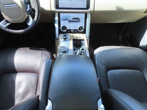 Used 2018 Land Rover Range Rover Supercharged AWD/4WD image 9