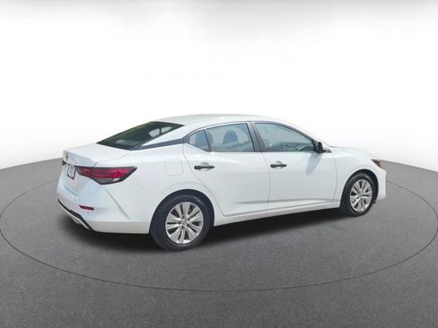 Used 2025 Nissan Sentra S FWD image 11