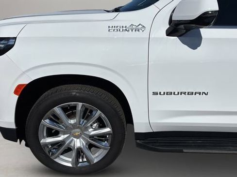 Used 2024 Chevrolet Suburban High Country w/ Max Trailering Package AWD/4WD image 34