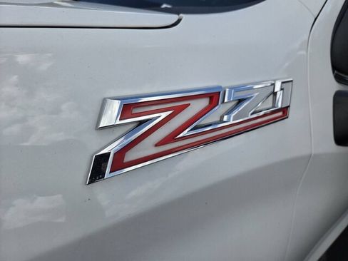 Used 2023 Chevrolet Silverado 1500 LTZ w/ LTZ Convenience Package II AWD/4WD image 2