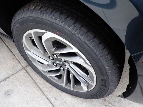 New 2025 Lincoln Navigator Reserve image 17