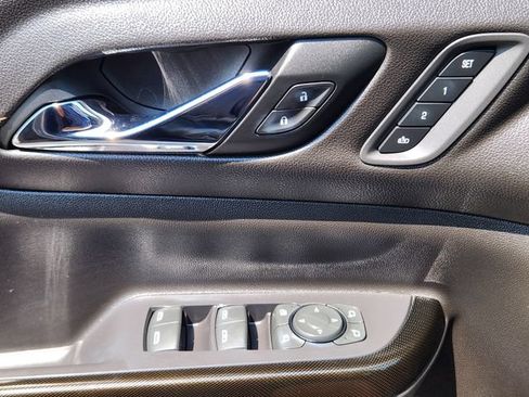 Certified 2022 GMC Acadia AT4 w/ Preferred Package AWD/4WD image 25