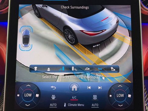 Used 2022 Mercedes-Benz SL 63 AMG 4MATIC image 23