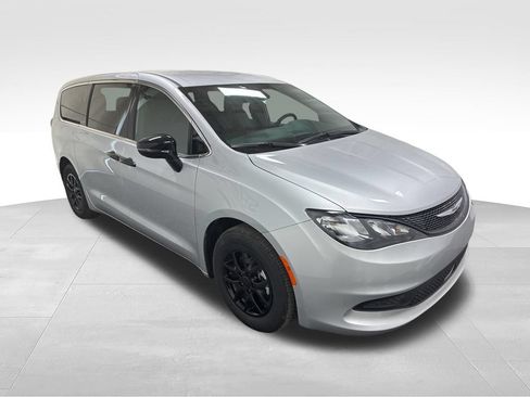 New 2026 Chrysler Voyager LX FWD image 3