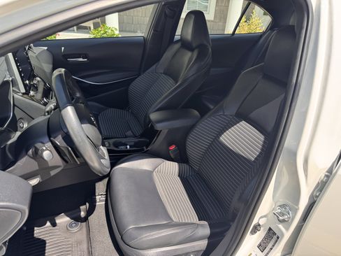 Used 2020 Toyota Corolla XSE FWD image 14