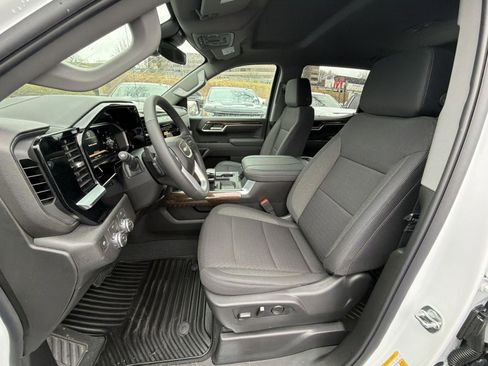 New 2026 GMC Sierra 1500 Elevation image 13
